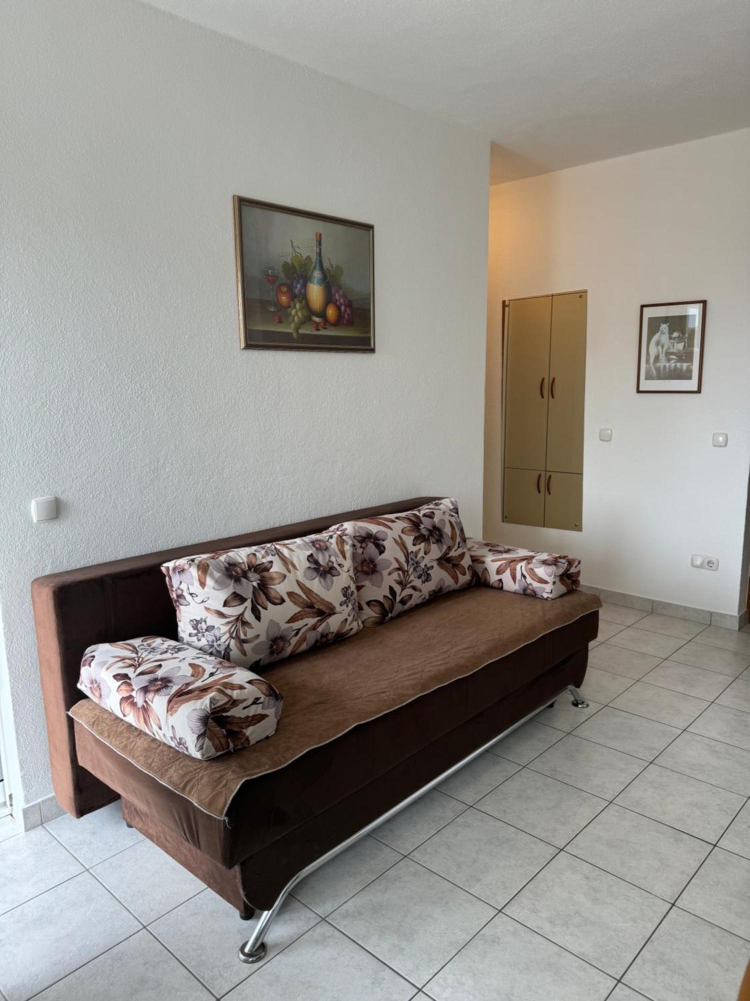 House 100M From The Beach With Free Parking And Breakfast Baška Voda المظهر الخارجي الصورة